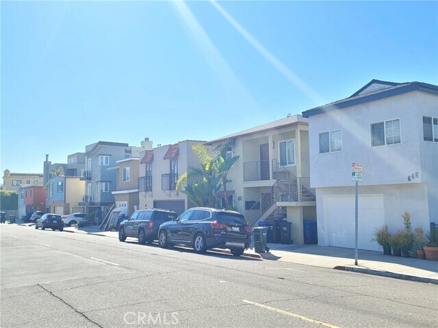 Building Photo - 321 Manhattan Ave