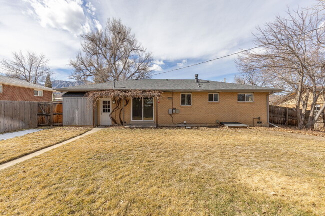 Building Photo - Spacious 3 bedroom Home in Boulder