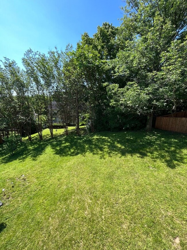 Building Photo - Charming 3 Bed/ 2 Bath home in South Nashv...