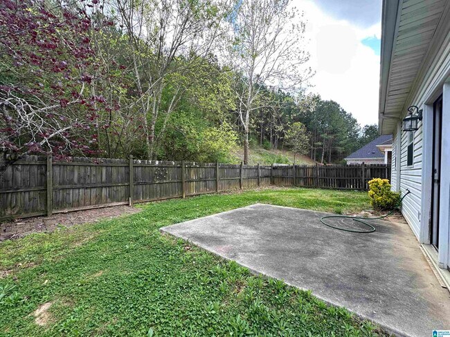 Building Photo - 1103 Castlemaine Dr