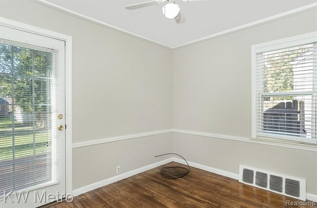 Building Photo - 1907 N Connecticut Ave