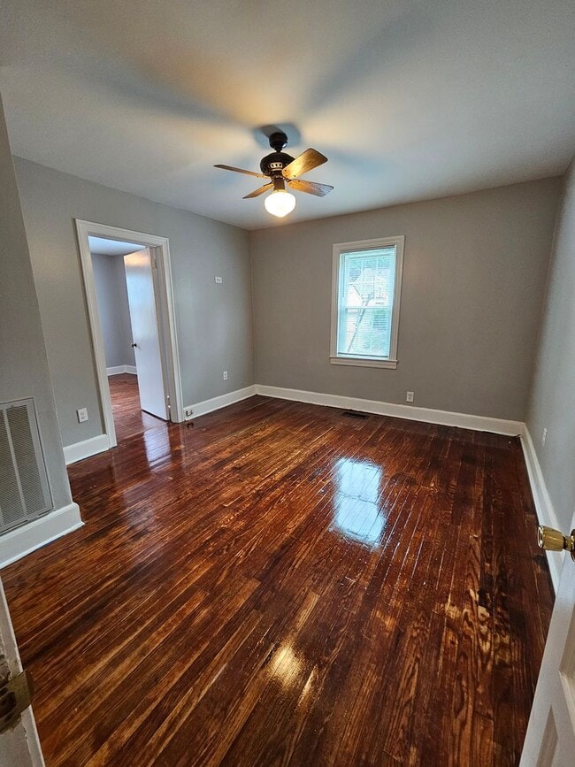 Building Photo - Discover Your New Everyday Haven in Hanahan!