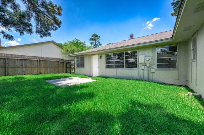 Building Photo - 6526 Lynngate Dr