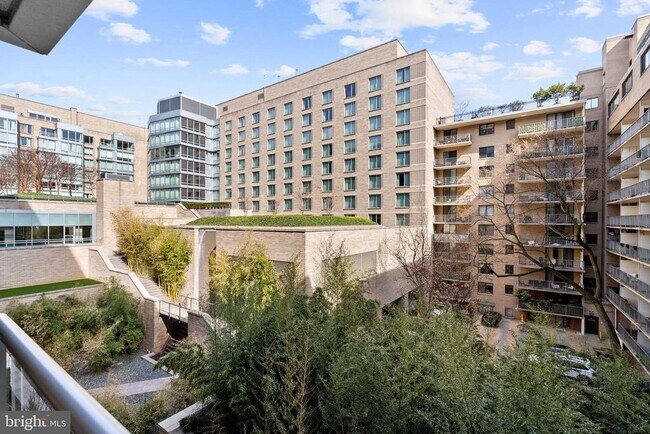 Building Photo - 1111 23rd St NW