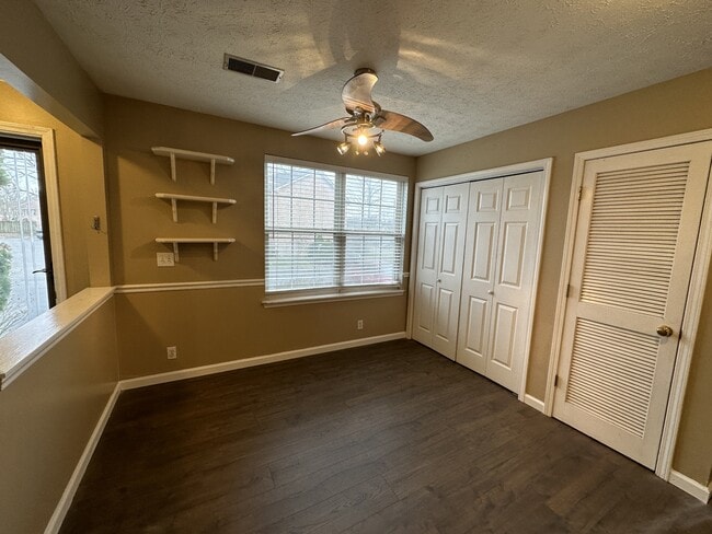 Building Photo - 2962 Baby Ruth Ln