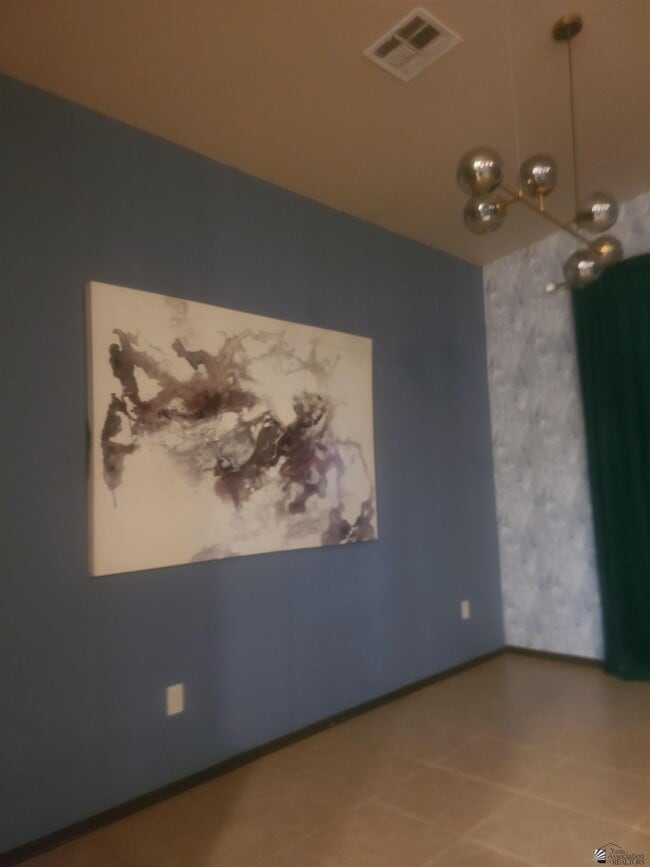 Building Photo - 1445 E San Luis Ln