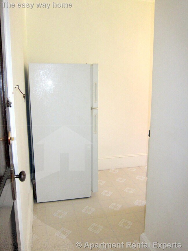 Building Photo - 157 Summer St