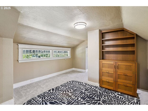 Building Photo - 5325 SW Watson Ave