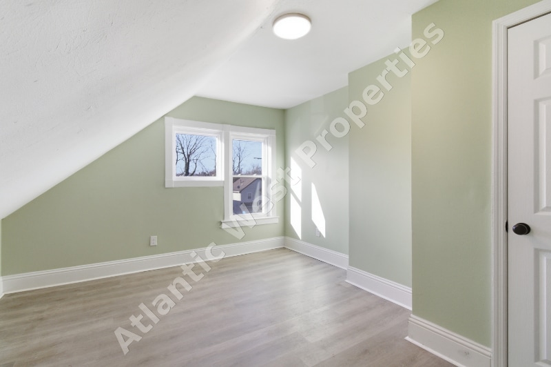 Building Photo - 1512 Blair Ave