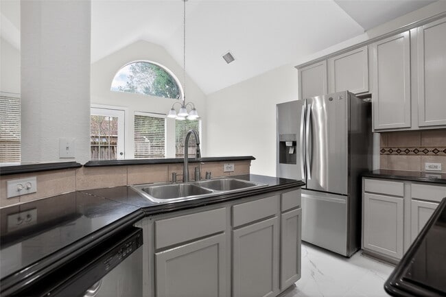 Building Photo - 3314 Crimson Maple Ct