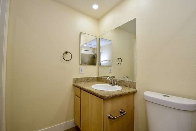 Building Photo - Charming Two-Bedroom Condo with Prime Location At Coronado Palms!