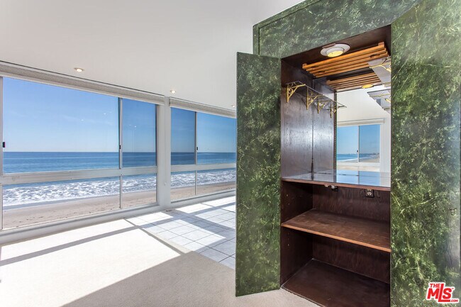 Building Photo - 22548 Pacific Coast Hwy