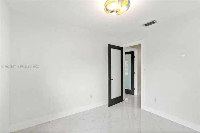 Building Photo - 13611 SW 77th St