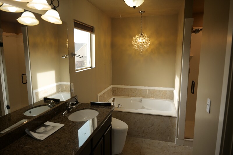 Building Photo - 713 Mystic Creek Way