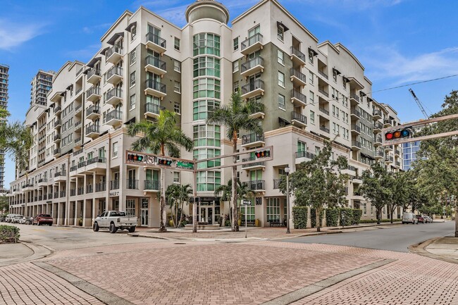Building Photo - 600 S Dixie Hwy