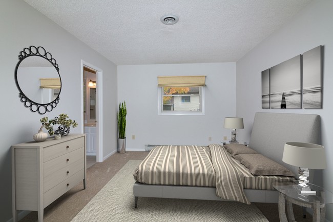 Master bedroom with en-suite bathroom - Spring Valley Apartments