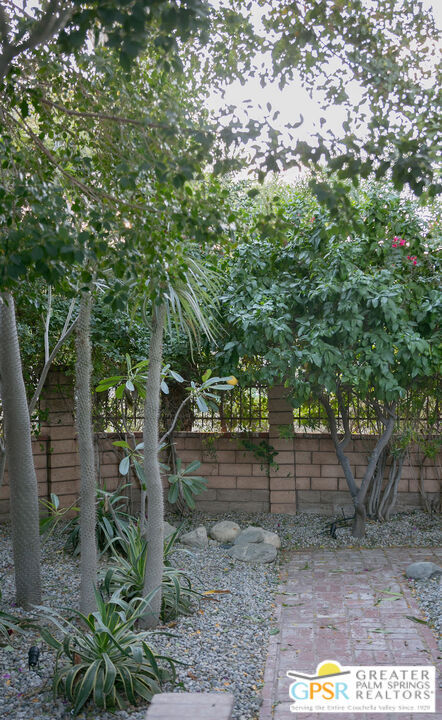 Building Photo - 38820 Bel Air Dr