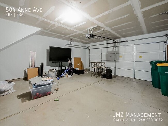 Building Photo - 504 Anne Ave