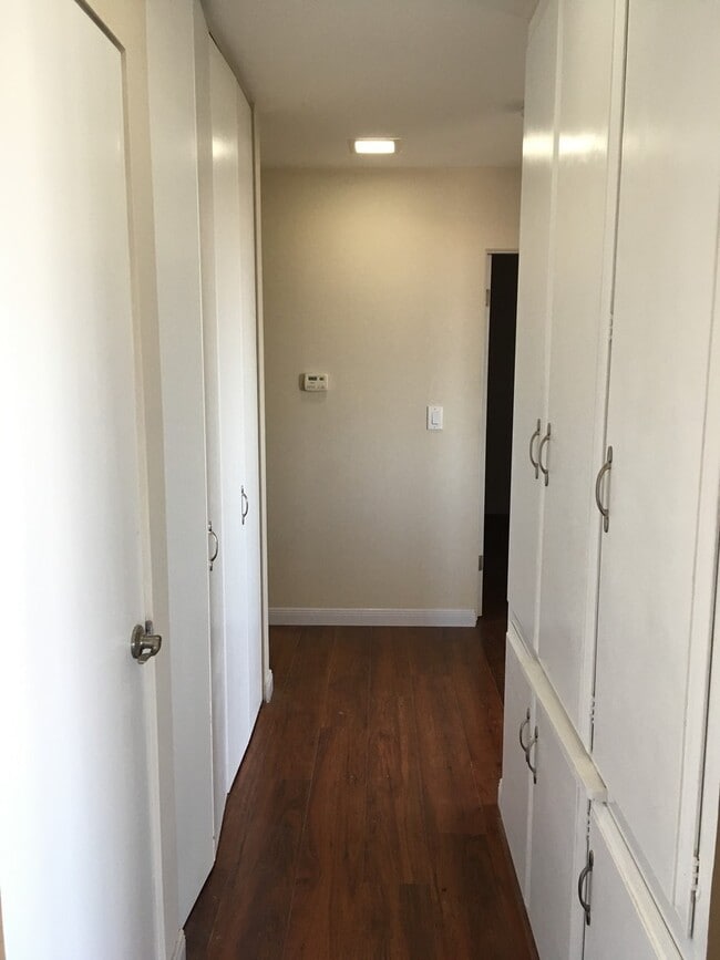 Building Photo - FANTASTIC Ocean Views!!