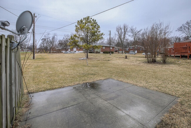 Building Photo - 514 NE Corder St