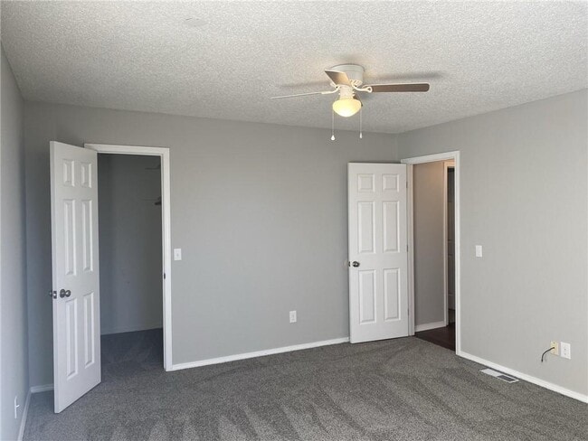 Building Photo - 415 S 20th St