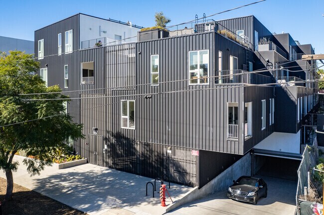 617 N Dillon St - The Dillon