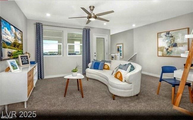 Building Photo - 8683 Luxuriant Ave