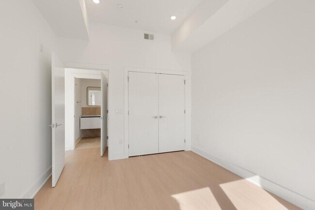 Building Photo - 1731 Tilghman St