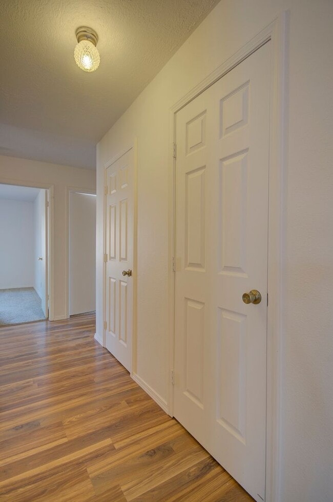 Building Photo - Amazing 3 Bedroom in Central Rio Rancho!