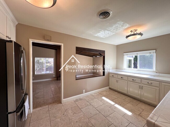 Building Photo - Spacious 2bd/2ba Arden Area Home-Must See!