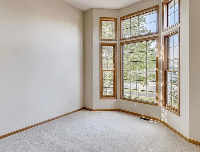 Building Photo - Stunning 5BR/5BA Eden Prairie Home W/Conservation Area Views Available 4/15!