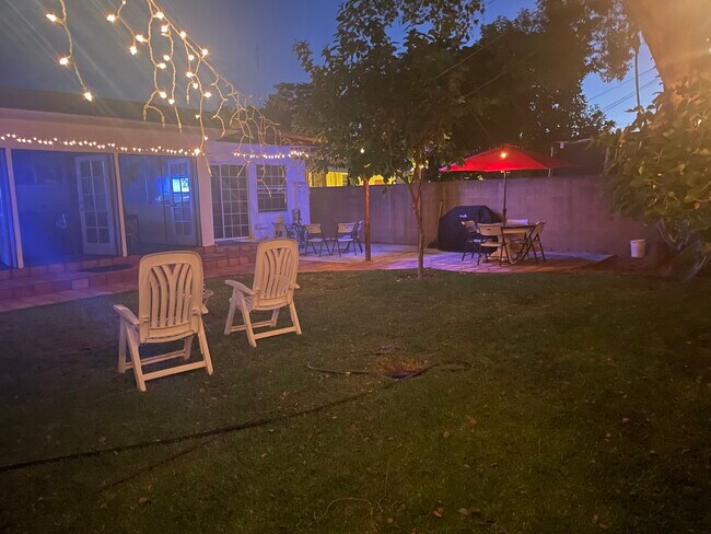 Building Photo - 12619 Emelita St