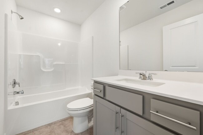 Building Photo - New Build Just Minutes to North Hills & Downtown!