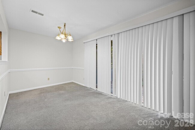 Building Photo - 2920 Iron Gate Ln