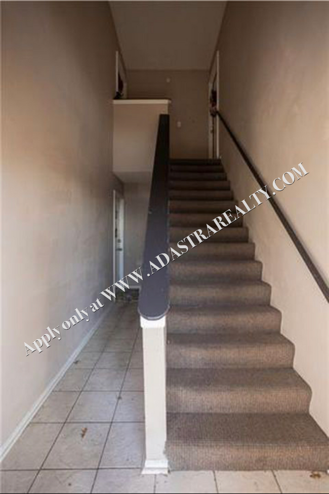 Building Photo - Affordable Living in Kansas City-Available...