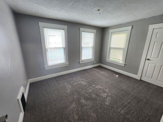 Building Photo - 1326 N Ripley St