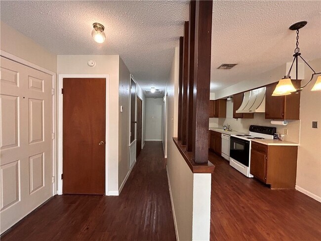 Building Photo - 4217 Acushnet Dr