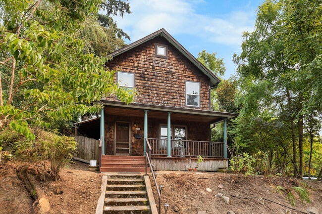 Building Photo - 4308 N Albina Ave