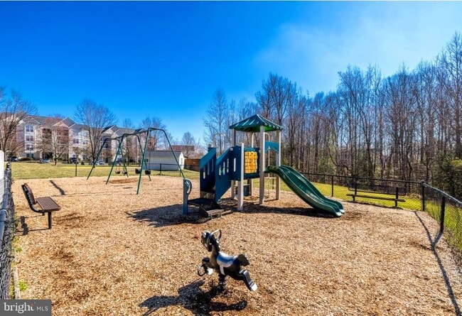 Building Photo - 5033 Softwood Ln