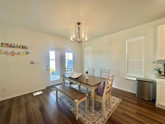 Building Photo - 123 Adeline Dr
