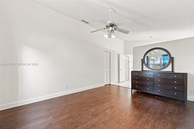 Building Photo - 7336 Granada Way