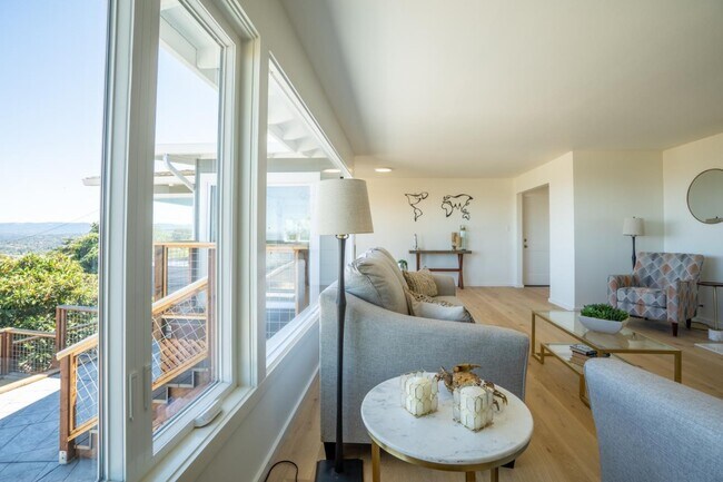 Building Photo - 15 Buckland Ct