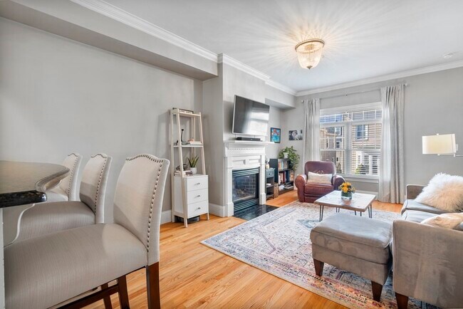 Building Photo - 10 S Sydney St