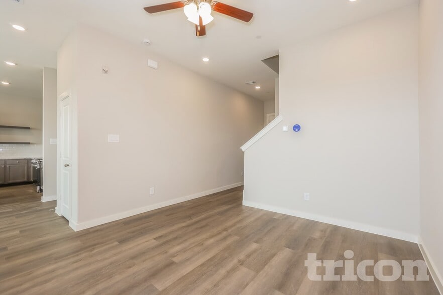 Building Photo - 209 Hockliffe Ct