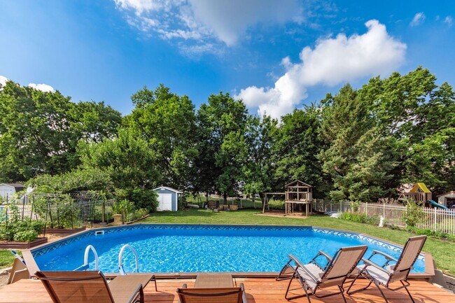 Building Photo - 4080 Plumwood Ct