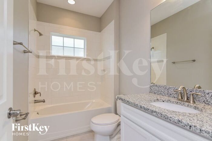 Building Photo - 6132 Colmar Pl