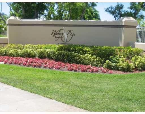 Building Photo - 800 Cypress Park Way