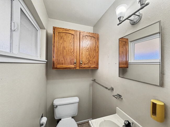 Building Photo - 2235 Clarkson Dr