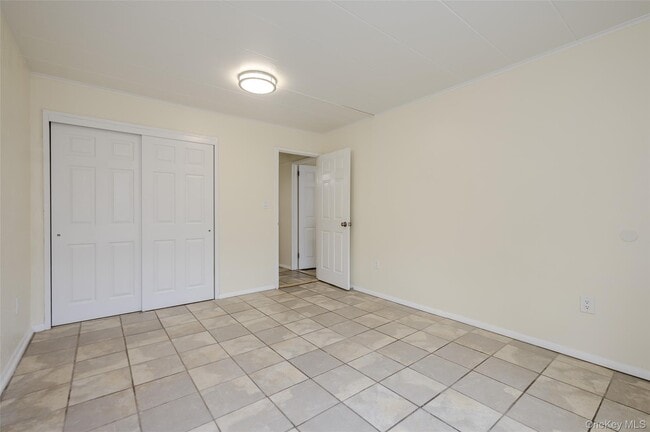 Building Photo - 3 Duryea Pl