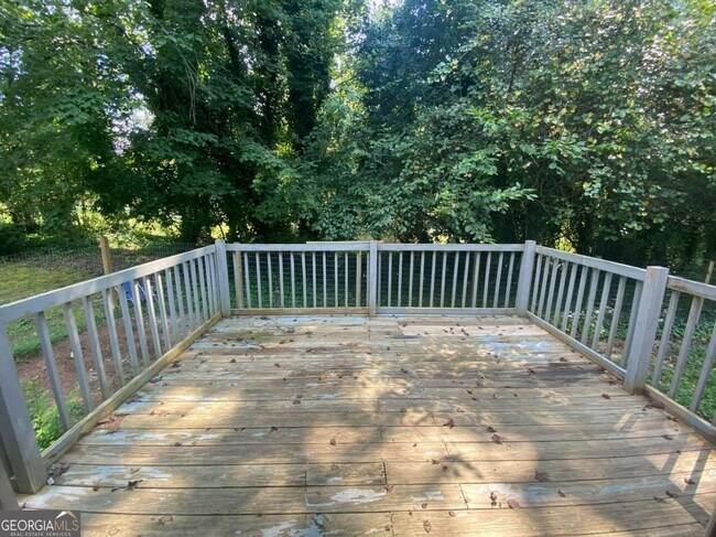 Building Photo - 4424 Oak Creek Dr